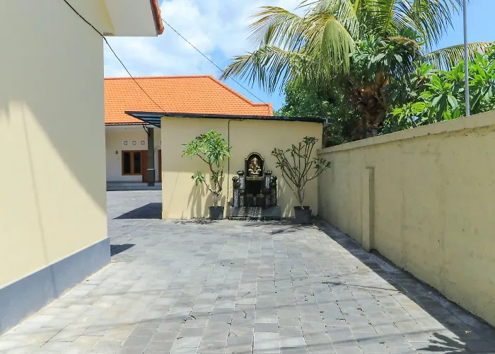 Wisata Intan Indah 2 ゲストハウス