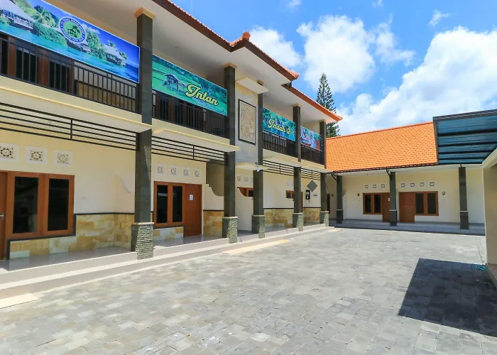 Wisata Intan Indah 2 2* サヌール